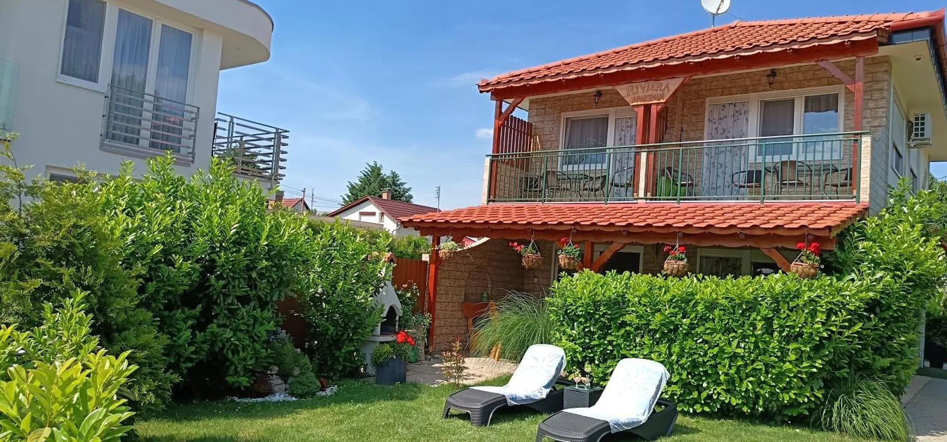 Riviera Apartman Хайдусобосло